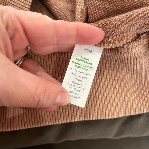 Aerie Pink V-Neck Sweater - Picture 7 of 7